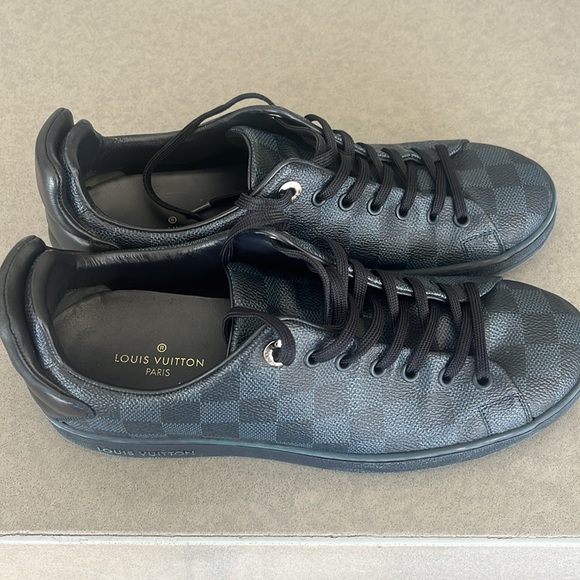 Shoes Louis vuitton for Sale like a new size 7 - Picture 2 of 4